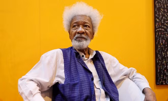 Chân dung nhà văn 86 tuổi Wole Soyinka.