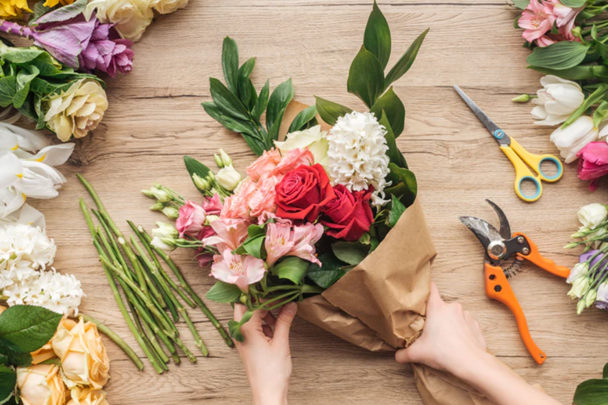 Một bó hoa luôn là lựa chọn lý tưởng dành tặng mẹ nhân dịp 20.10. Ảnh nguồn: Pixabay.