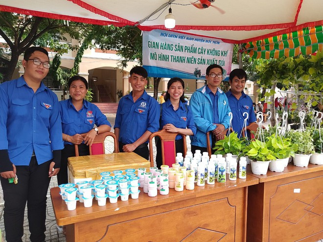 Cách giúp nhà khởi nghiệp nâng giá trị sản phẩm nông nghiệp địa phương ảnh 1 Một gian hàng khởi nghiệp khả thi của thanh niên nông thôn giới thiệu tại ngày hội.