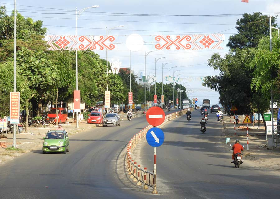 Một góc trung tâm huyện Mang Yang. Ảnh: Thanh Nhật Một góc trung tâm huyện Mang Yang. Ảnh: Thanh Nhật