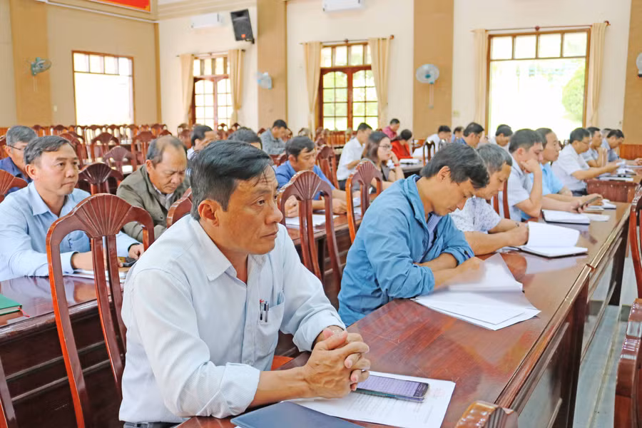 Các Đại biểu tham dự Hội nghị sơ kết 3 năm thực hiện Nghị quyết số 03 của Ban Thường vụ Huyện ủy Kbang về phát triển HTX giai đoạn 2017-2020. Ảnh: Minh Nguyễn