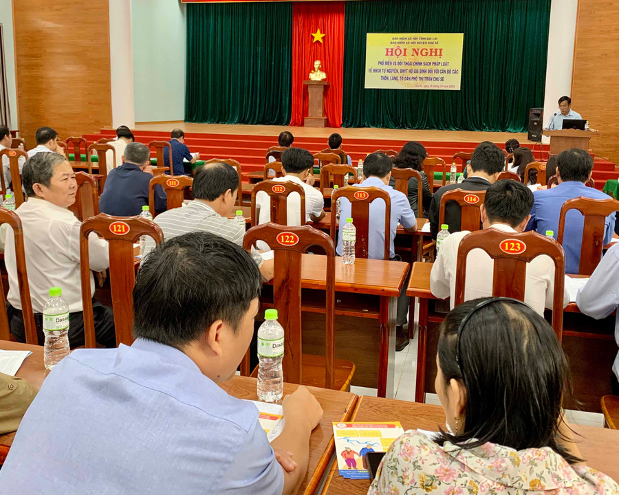  Hội nghị đối thoại chính sách BHXH tự nguyện. Ảnh: Như Nguyện