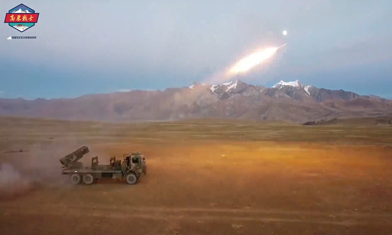  Vũ khí mới của Trung Quốc phóng ra tên lửa nhưng là để rải mìn (ảnh: Hoàn cầu)