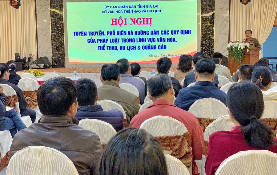 Quang cảnh hội nghị. Ảnh: Hoàng Ngọc