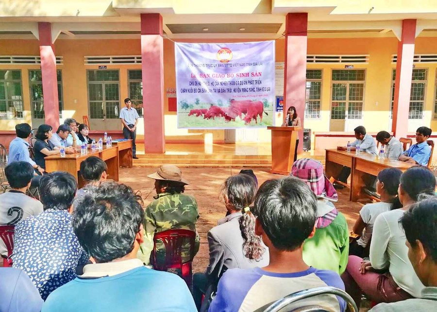 Quang cảnh buổi lễ. Ảnh: Thanh Xuyên