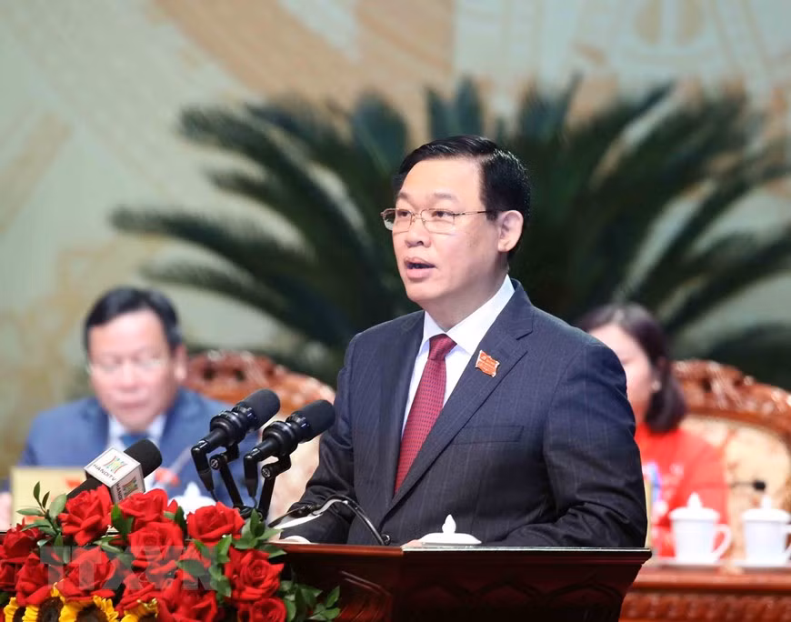 Đồng chí Vương Đình Huệ, Ủy viên Bộ Chính trị, Bí thư Thành ủy Hà Nội, phát biểu khai mạc Đại hội. (Ảnh: Phương Hoa/TTXVN)