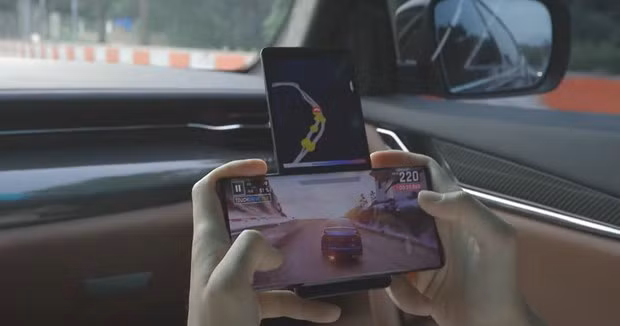 Điện thoại Wing của LG. (Ảnh: 91 Mobiles)