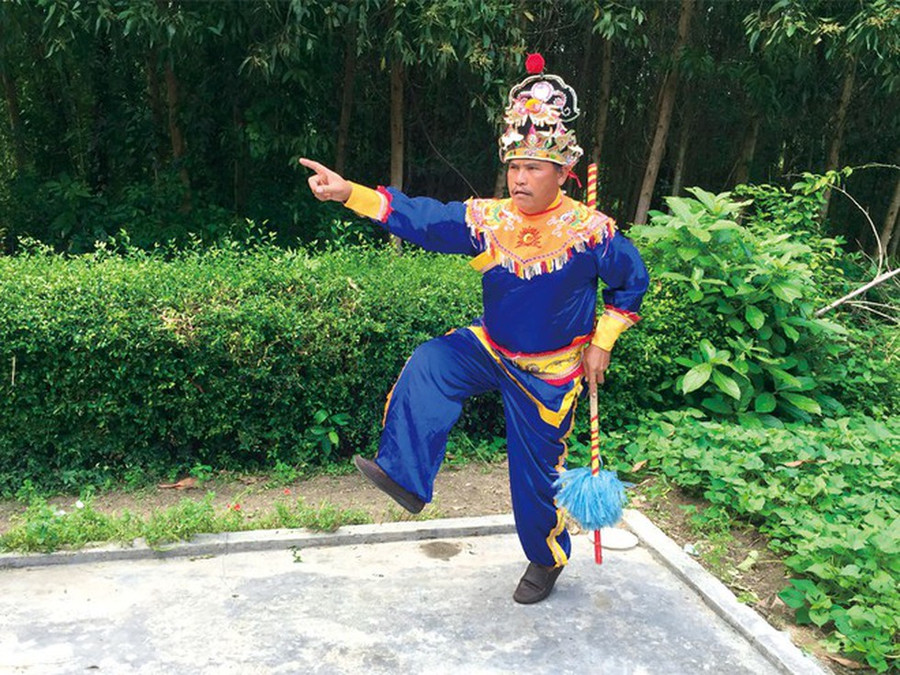 Hát bội miền Trung ảnh 1 Làng Đức Giáo (nay thuộc xã Quế Châu, huyện Quế Sơn, Quảng Nam) từ lâu được xem là 'cái nôi' của hát bội xứ 'ngũ phụng tề phi'.