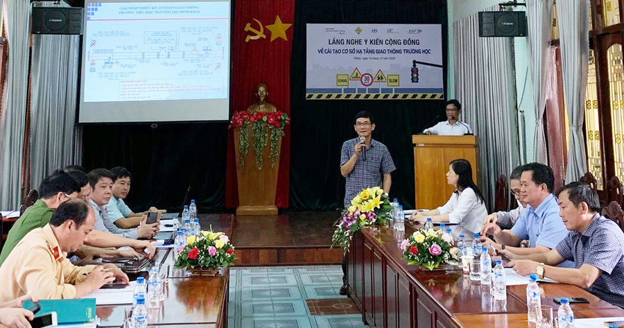  Quang cảnh chương trình. Ảnh: Hồng Thương