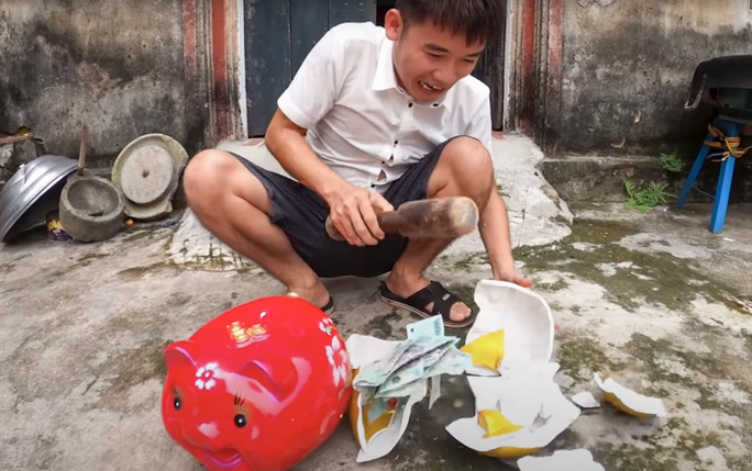 Hưng Vlog trong video 