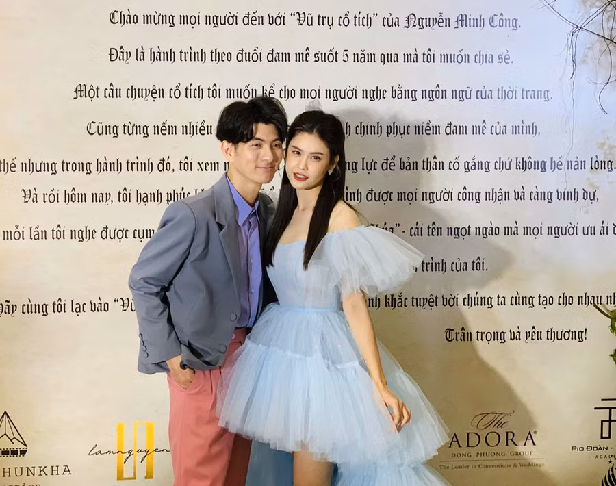 Nhà thiết kế Nguyễn Minh Công cùng diễn viên Trương Quỳnh Anh - Ảnh: PHƯƠNG NAM