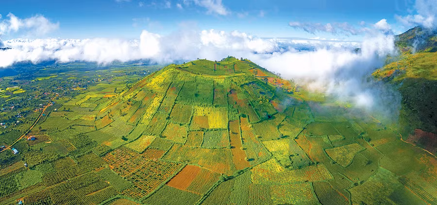 Núi lửa Chư Đang Ya (xã Chư Đang Ya, huyện Chư Păh), điểm đến không thể bỏ qua của du khách khi đến với Gia Lai. Ảnh: Phan Nguyên