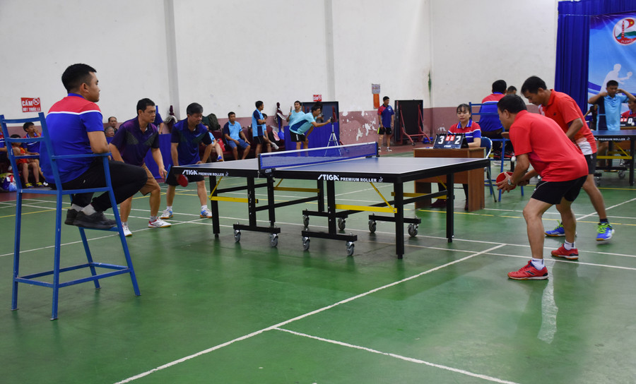 Các trận thi đấu diễn ra sôi nổi và hấp dẫn. Ảnh: Hà Phương