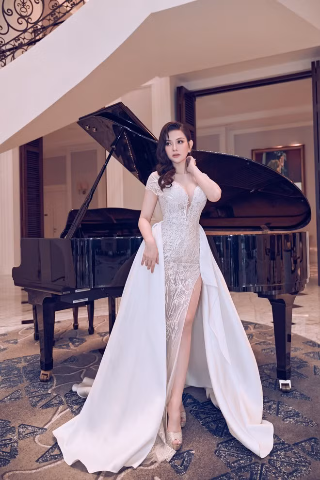 Dù mới sinh nhưng Thu Thủy đã nhanh chóng lấy lại vóc dáng trước sự ngỡ ngàng của nhiều người ẢNH: NVCC