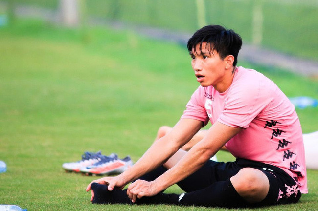 Chấn thương của Đoàn Văn Hậu rất phức tạp.