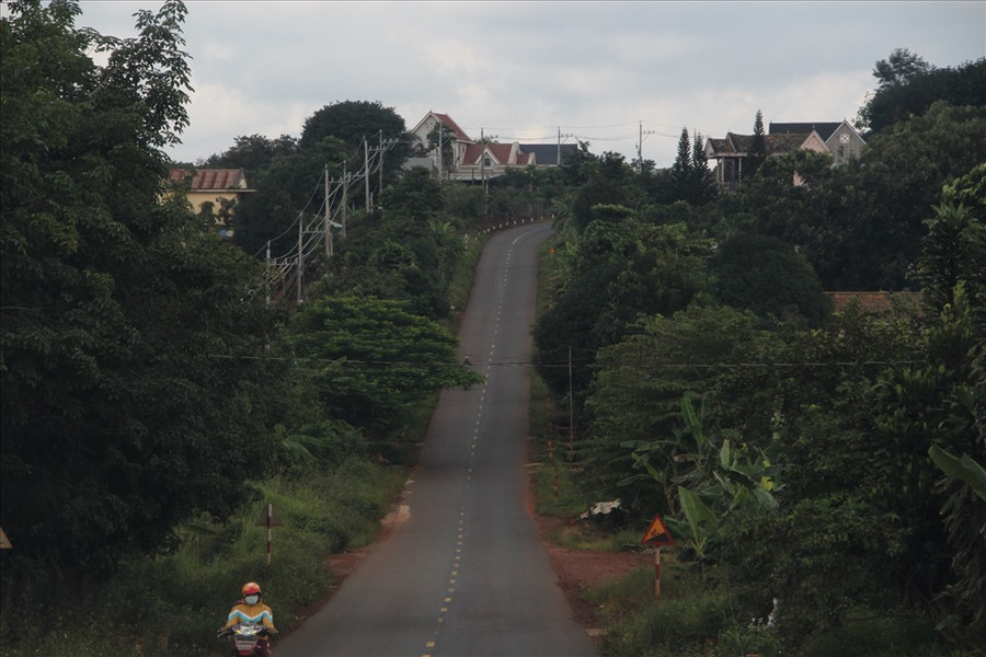 Đường Sao Bọng - Đăng Hà nối Bình Phước và Lâm Đồng. Ảnh: Đình Trọng