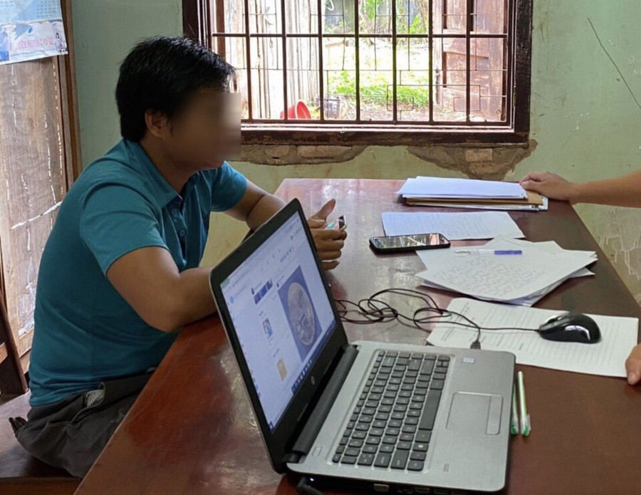 D. làm việc tại cơ quan Công an. Ảnh: Văn Ngọc D. làm việc tại cơ quan Công an. Ảnh: Văn Ngọc