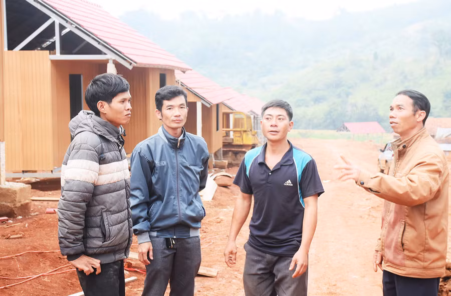 Các cấp ủy Đảng luôn chú trọng công tác đào tạo, bồi dưỡng gắn với quy hoạch, bổ nhiệm, điều động và luân chuyển cán bộ theo hướng tinh gọn từ huyện đến cơ sở. Ảnh: Minh Nguyễn