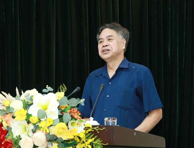 Phó Giáo sư, tiến sỹ Nguyễn Viết Thông, Tổng Thư ký Hội đồng Lý luận Trung ương, Ủy viên Thường trực Tổ biên tập Văn kiện Đại hội XIII. (Ảnh: Doãn Tấn/ TTXVN) Phó Giáo sư, tiến sỹ Nguyễn Viết Thông, Tổng Thư ký Hội đồng Lý luận Trung ương, Ủy viên Thường trực Tổ biên tập Văn kiện Đại hội XIII. (Ảnh: Doãn Tấn/ TTXVN)