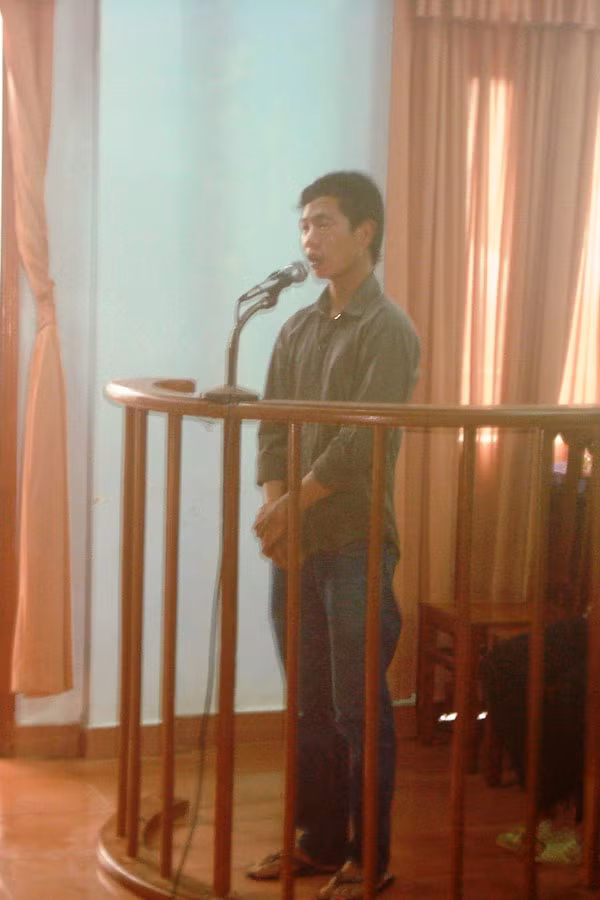 Bị cáo Phan Quốc Đạt tại phiên tòa. Ảnh: Quang Trung