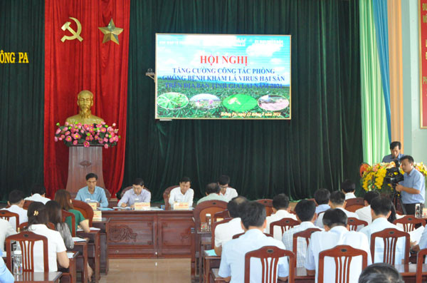 Các đại biểu tham dự hội nghị.Ảnh-R'Ô Hok (3)