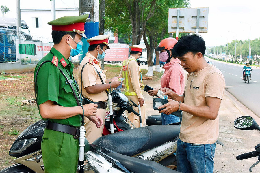 7.Công an TP Pleiku ra quân triển khai kế hoạch bảo đảm an ninh trật tự trên địa bàn thành phố. Đặc biệt trong ngày bầu cử đại biểu Quốc hội khóa XV và đại biểu HĐND các cấp nhiệm kỳ 2021 - 2026.