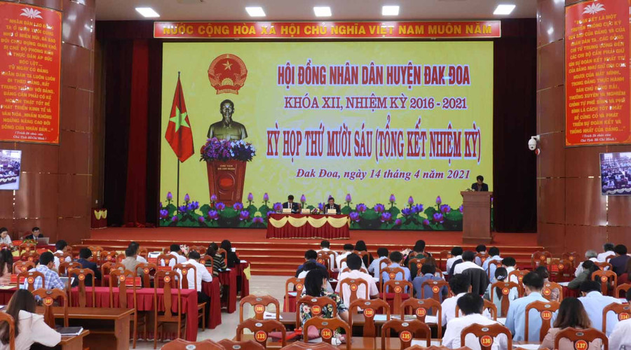 -Quang cảnh kỳ họp cuối của HĐND huyện Đak Đoa khoá XII (3147)