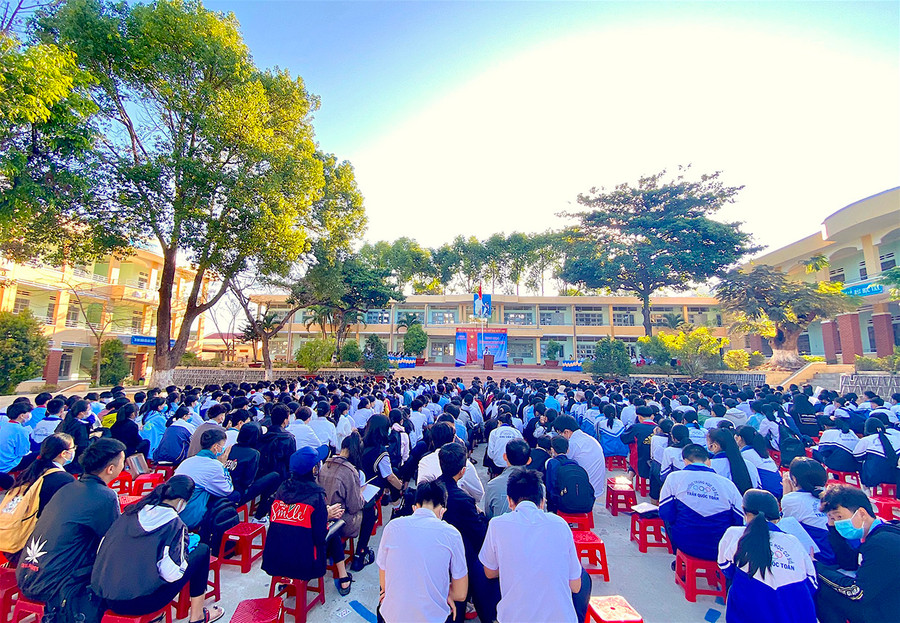 Quang cảnh lễ khai mạc kỳ thi. Ảnh: Mộc Trà Quang cảnh lễ khai mạc kỳ thi. Ảnh: Mộc Trà