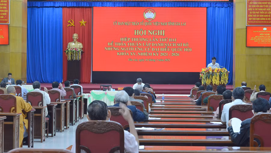 Ban Thường trực Ủy ban MTTQ Việt Nam tỉnh tổ chức hội nghị hiệp thương lần thứ 2. Ảnh: Minh Nguyễn