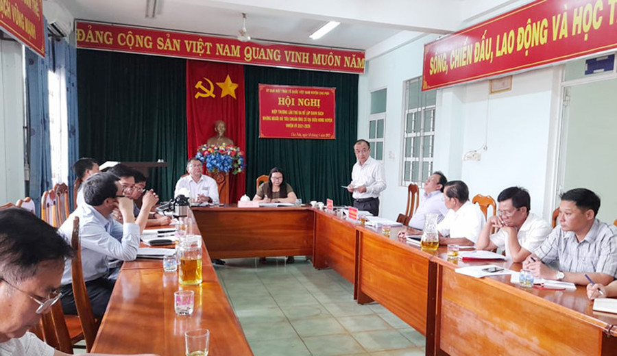 Quang cảnh Hội nghị hiệp thương lần thứ 3 do Ủy ban MTTQ Việt Nam huyện Chư Pưh tổ chức. Ảnh: Nguyễn Hiền Quang cảnh hội nghị hiệp thương. Ảnh: Nguyễn Hiền