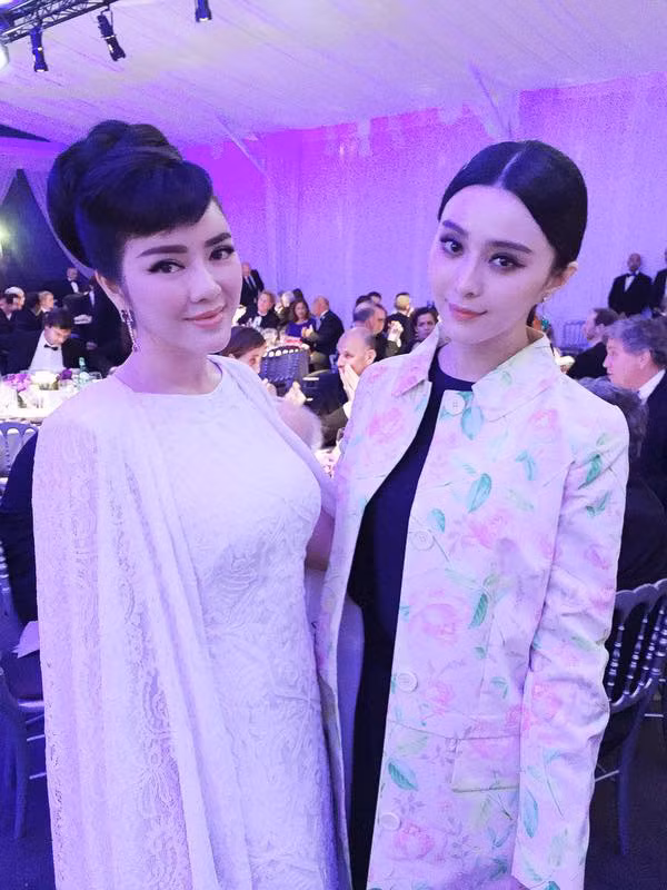 Lý Nhã Kỳ - Phạm Băng Băng ở buổi tiệc trong khuôn khổ Liên hoan phim Cannes lần thứ 68.