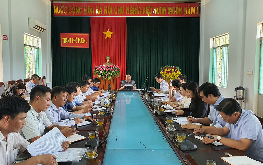 Quang cảnh buổi làm việc. Ảnh: Bá Bính Quang cảnh buổi làm việc. Ảnh: Bá Bính