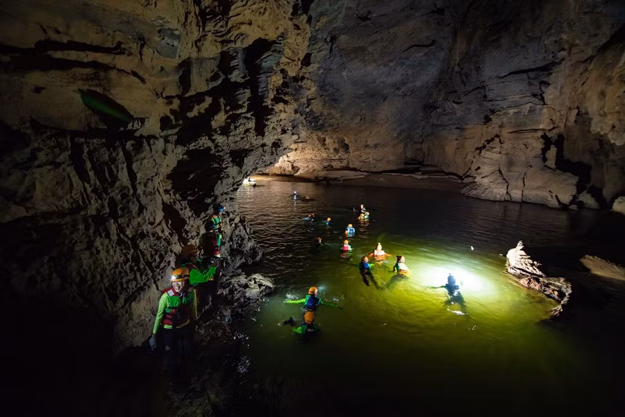 Thừa Thiên - Huế giảm 50% phí tham quan cho các đơn vị lữ hành đưa khách đến tham quan, tìm hiểu tại các khu di sản văn hóa Huế thuộc quần thể di tích Cố đô Huế đến hết tháng 8.2021. ẢNH: BÙI NGỌC LONG