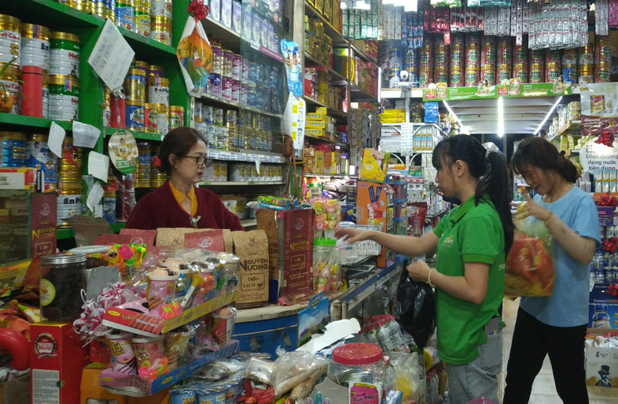 Để hỗ trợ người nộp thuế vượt qua khó khăn do ảnh hưởng của dịch Covid-19, Chính phủ đã quyết định gia hạn thời gian nộp thuế và tiền thuê đất năm 2021. Ảnh: Sơn Ca  Để hỗ trợ người nộp thuế vượt qua khó khăn do ảnh hưởng của dịch Covdi-19, Chính phủ đã quyết định gia hạn thời gian nộp thuế và tiền thuê đất năm 2021. Ảnh: Sơn Ca