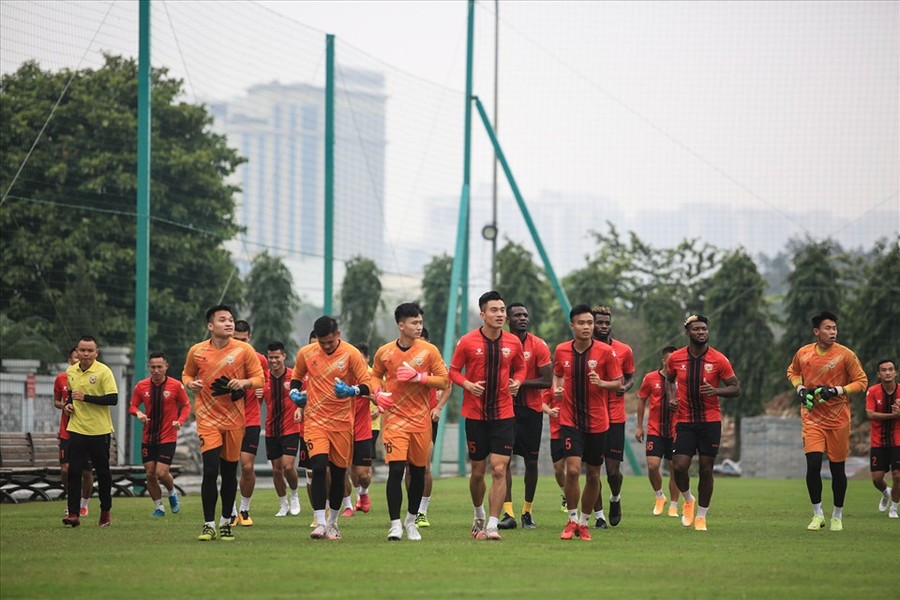 Hồng Lĩnh Hà Tĩnh thường xuyên đánh rơi điểm số ở mùa giải năm nay. Ảnh: HLHT