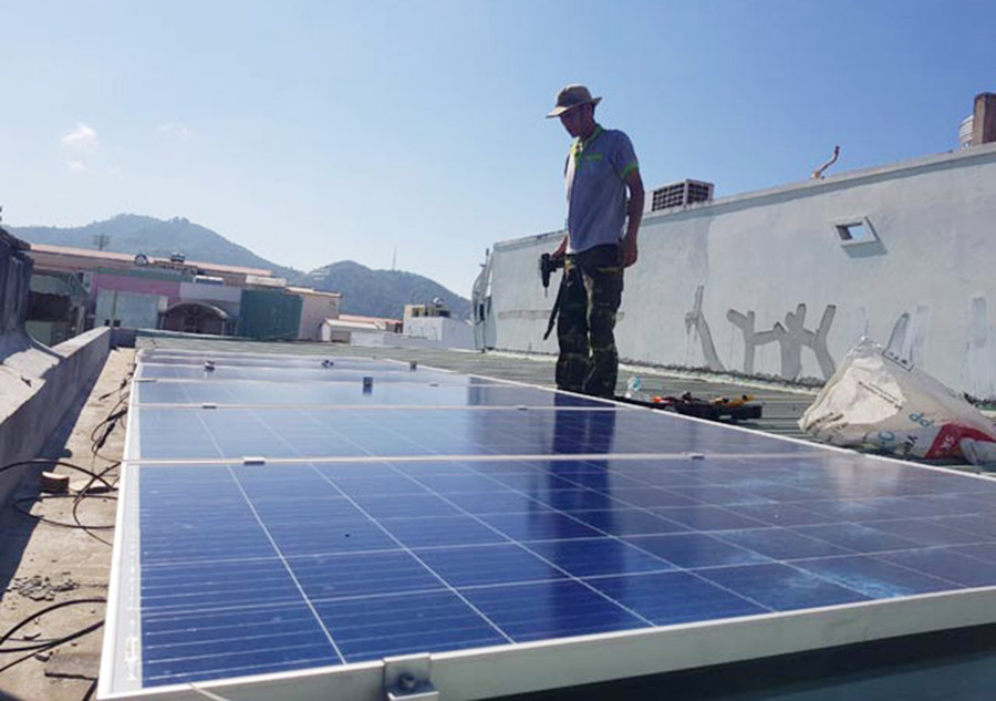 Các dự án điện mặt trời mái nhà phát triển mạnh tại Gia Lai thời gian qua. Ảnh: Hà Duy Các dự án điện mặt trời mái nhà phát triển mạnh tại Gia Lai thời gian qua. Ảnh: Hà Duy