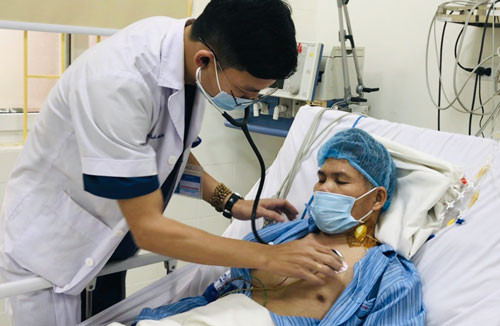 Dự kiến từ tháng 7 tới, Bộ Y tế sẽ áp dụng phương thức chi trả chi phí khám chữa bệnh BHYT theo định suất. (Ảnh chỉ mang tính minh họa)