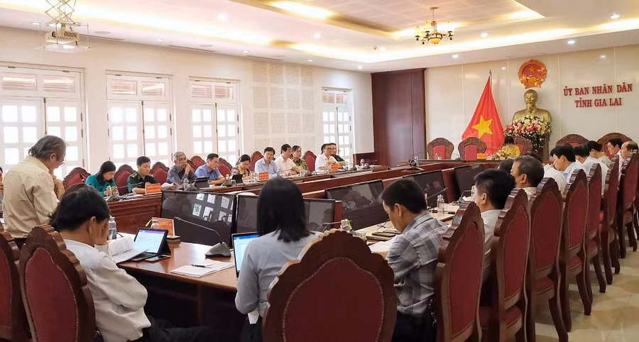 Quang cảnh cuộc họp. Ảnh: Hoàng Ngọc