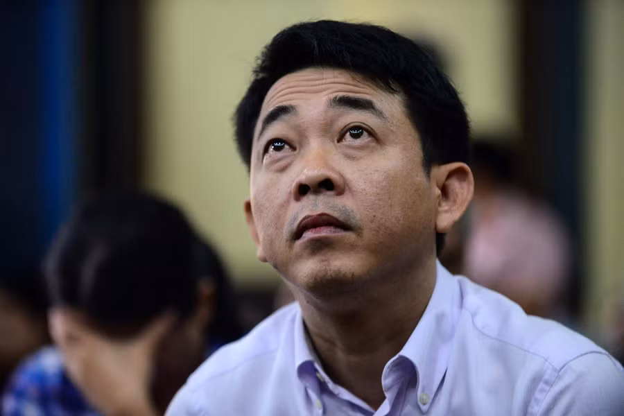 Bị can Nguyễn Minh Hùng - nguyên Tổng giám đốc VN Pharma. Bị can Nguyễn Minh Hùng - nguyên Tổng giám đốc VN Pharma.