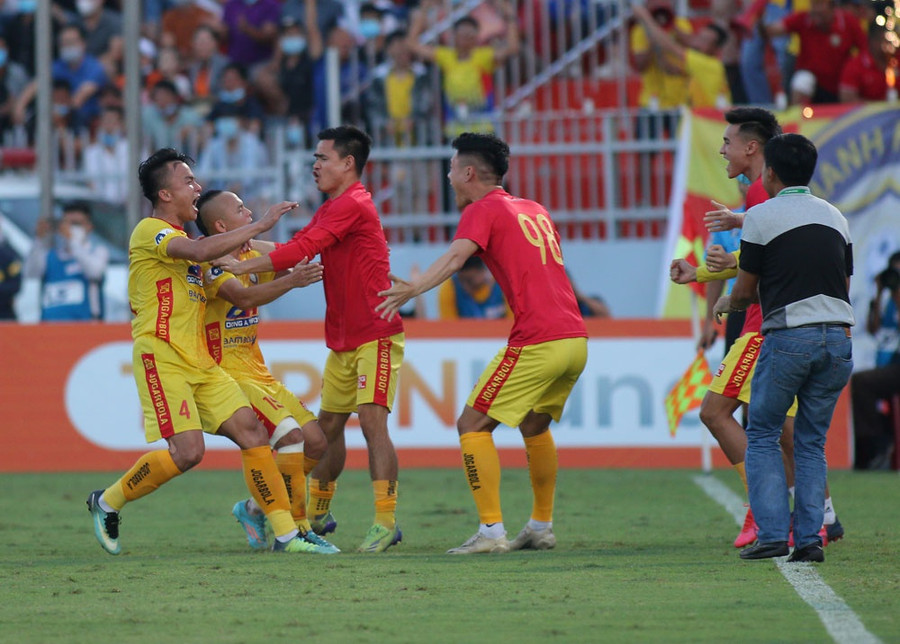 Thanh Hóa vui mừng sau khi quật ngã Bình Định. Ảnh: VPF