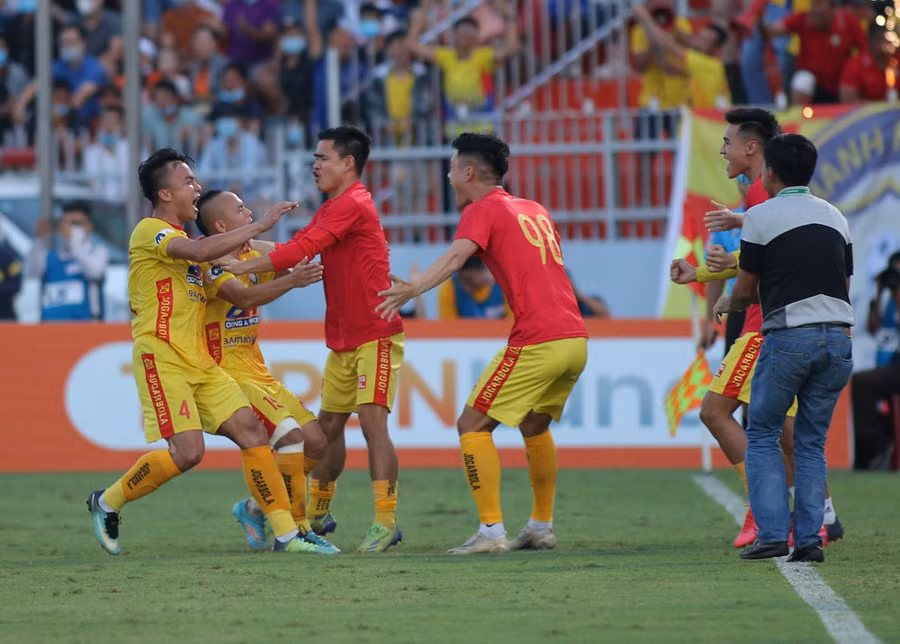 Thanh Hóa vui mừng sau khi quật ngã Bình Định. Ảnh: VPF