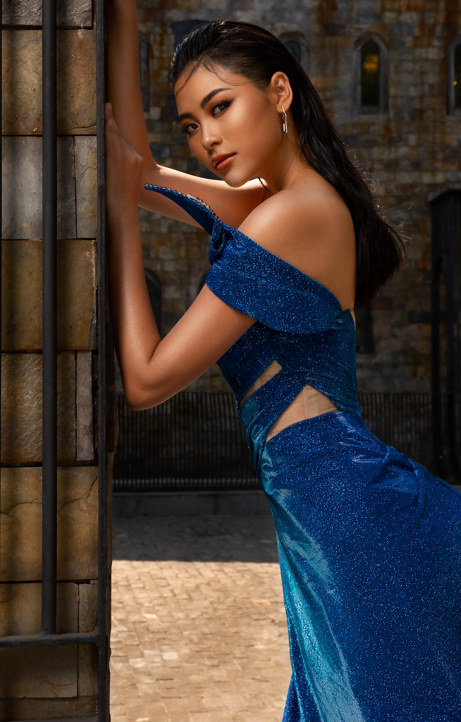 Bước ra từ hai cuộc thi nhan sắc lớn, Đào Thị Hà không ngừng nỗ lực làm mới mình. Người đẹp tiết lộ trong giai đoạn dịch Covid-19, cô dành thời gian để học hỏi diễn xuất, rèn luyện thể lực... ẢNH: DANH NGUYỄN