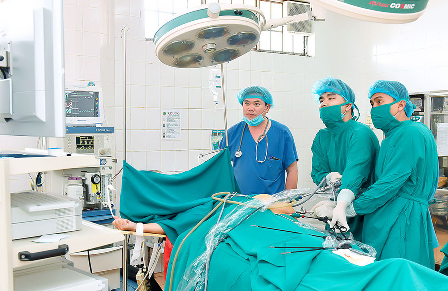 Chuyển giao kỹ thuật góp phần nâng cao chất lượng khám-chữa bệnh cho người dân Gia Lai. Ảnh: Đức Thụy