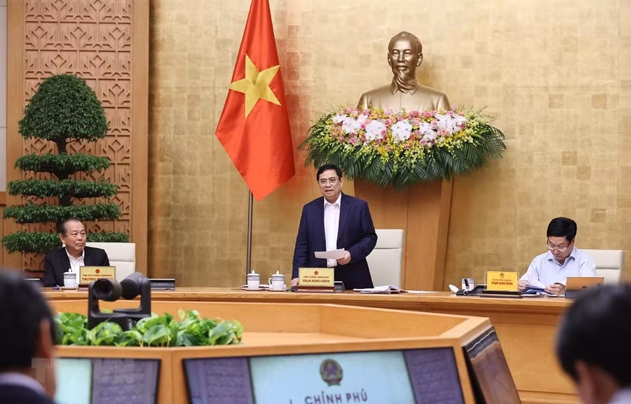  Thủ tướng Phạm Minh Chính chủ trì họp triển khai nhiệm vụ của Chính phủ. (Ảnh: Dương Giang/TTXVN)