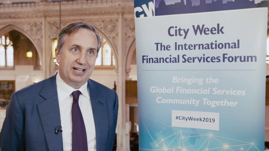 Ông Barney Reynolds cho biết rất vinh dự được hỗ trợ xây dựng trung tâm tài chính mới ở Việt Nam Ông Barney Reynolds cho biết rất vinh dự được hỗ trợ xây dựng trung tâm tài chính mới ở Việt Nam