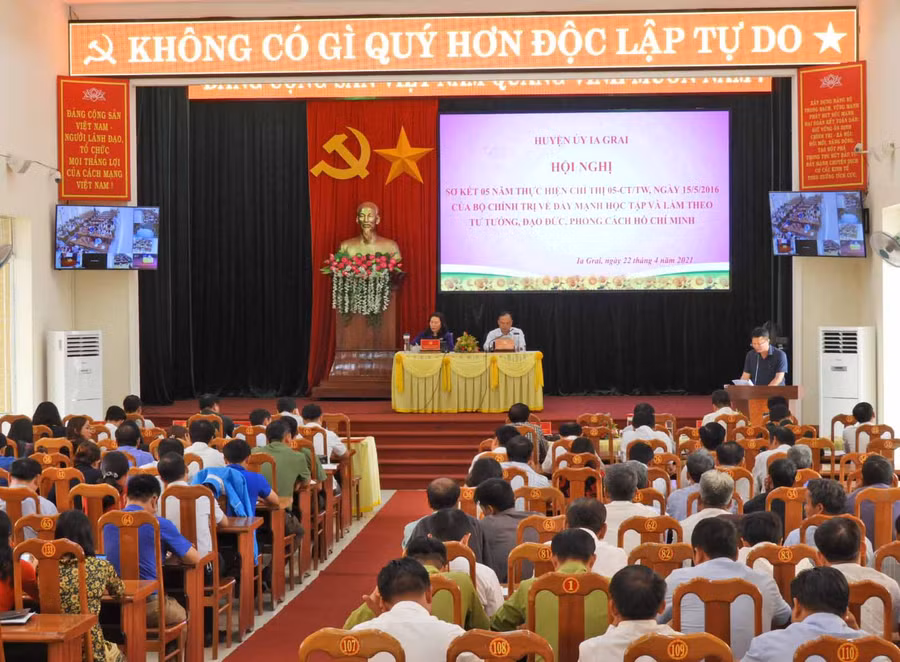 THANH NHẬT-Quang cảnh hội nghị DSCN3443