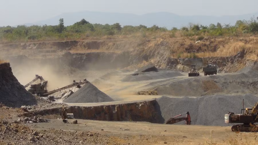 Bãi khai thác đá của Doanh nghiệp tư nhân Phước Tiến tại xã Ia Krai. Ảnh: Huỳnh Lê