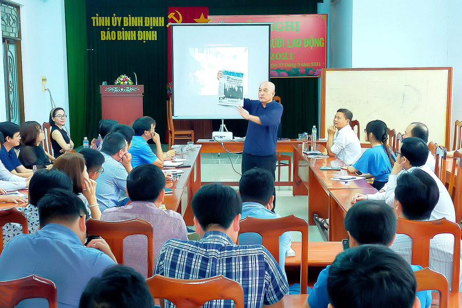 Quang cảnh lớp bồi dưỡng kỹ năng tác nghiệp ảnh báo chí hiện đại. Ảnh: Đức Thụy Quang cảnh lớp bồi dưỡng kỹ năng tác nghiệp ảnh báo chí hiện đại. Ảnh: Đức Thụy