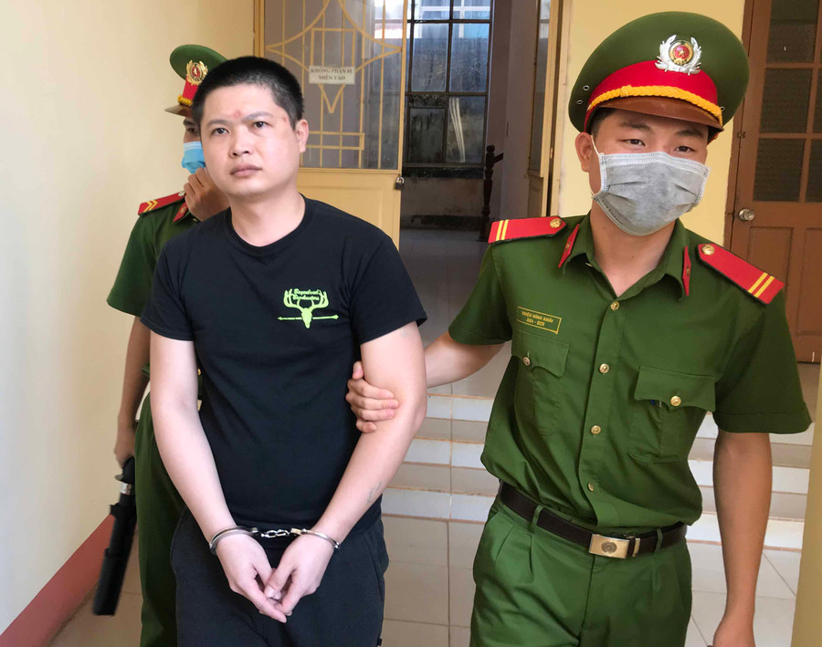 Bị cáo Nguyễn Hùng Dũng bị tuyên phạt 8 năm tù. Ảnh: Văn Ngọc Dũng đã lãnh án 8 năm tù vì hành vi côn đồ. Ảnh: Văn Ngọc