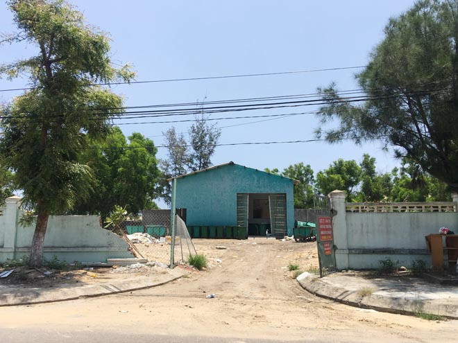 Trạm trung chuyển rác thải tại xã Nhơn Lý. ẢNH: HOÀNG TRỌNG